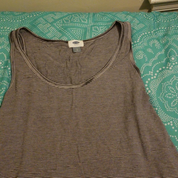 Stripped old navy tank top - Picture 2 of 2
